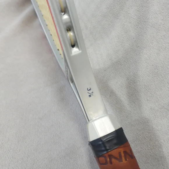 Donnay Graphite Pro Racquetball Racquet, 3-7/8 - Picture 5 of 5